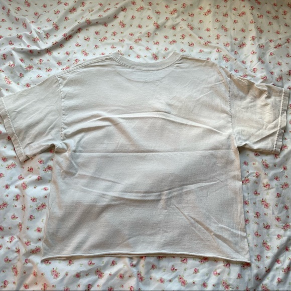 brandy melville tee - Picture 2 of 2